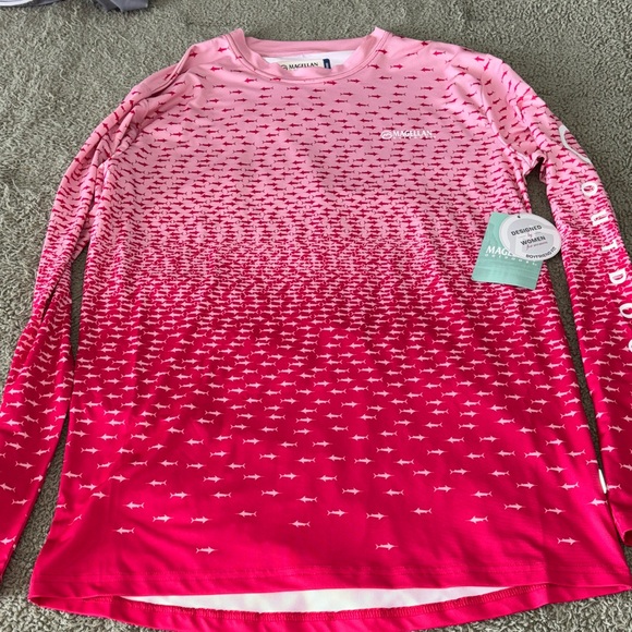 NWT MAGELLAN Fishing Shirt Pink Ombre Love Potion Unique/Rare Shirt Size Small - Picture 1 of 6